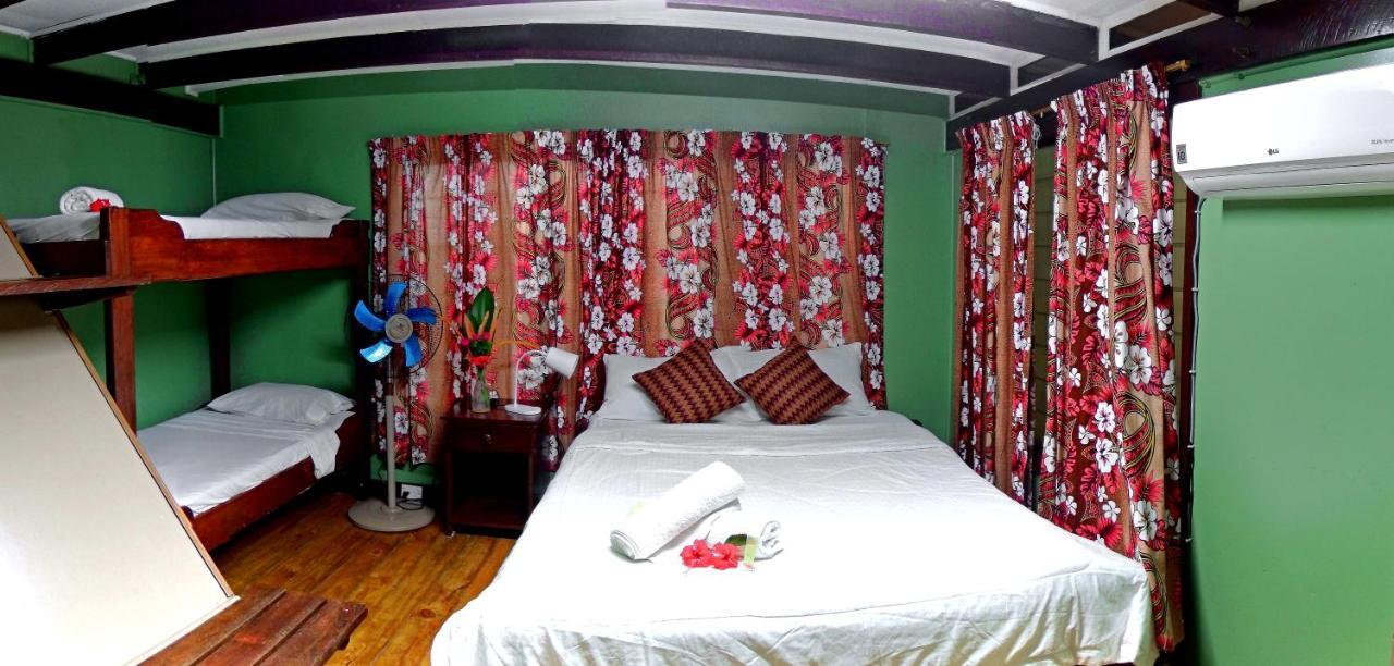Treetops Boutique Hotel & Bungalows ポートビラ エクステリア 写真